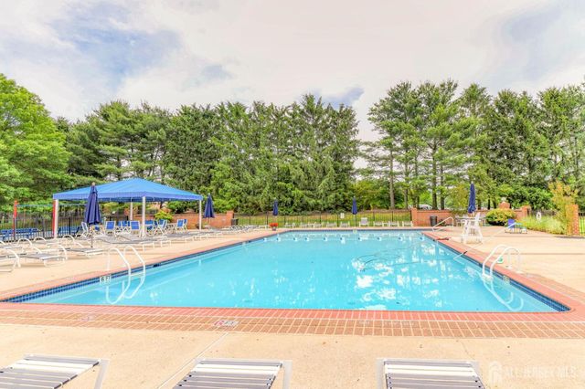 8 Clay Street, North Brunswick, NJ 08902