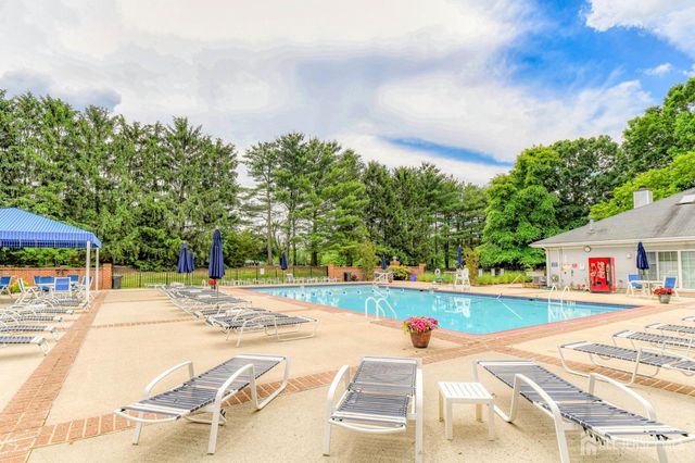 8 Clay Street, North Brunswick, NJ 08902