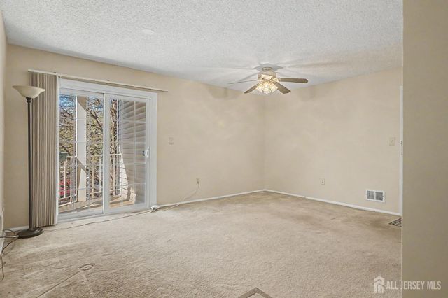 8 Clay Street, North Brunswick, NJ 08902