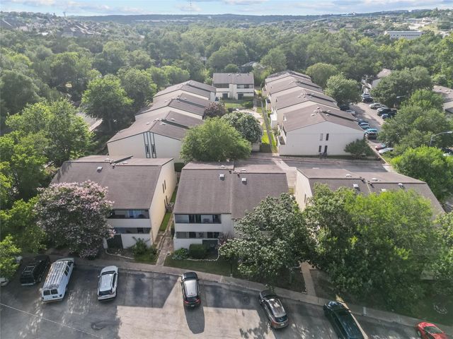 6718 Silvermine DR 302, Austin, TX 78736
