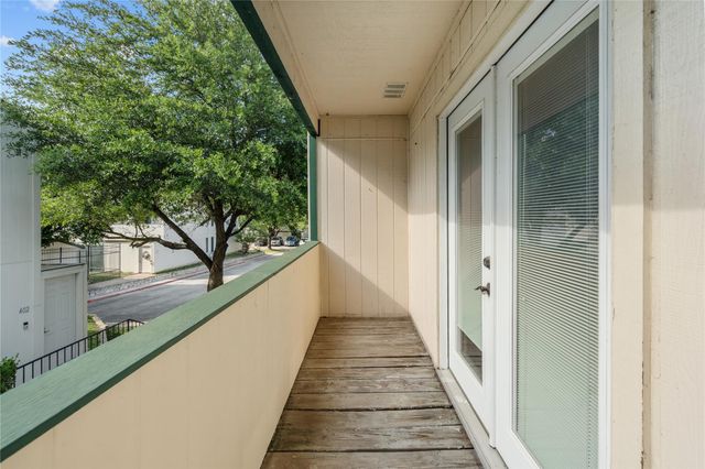 6718 Silvermine DR 302, Austin, TX 78736