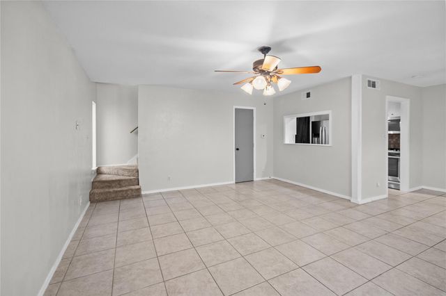 6718 Silvermine DR 302, Austin, TX 78736