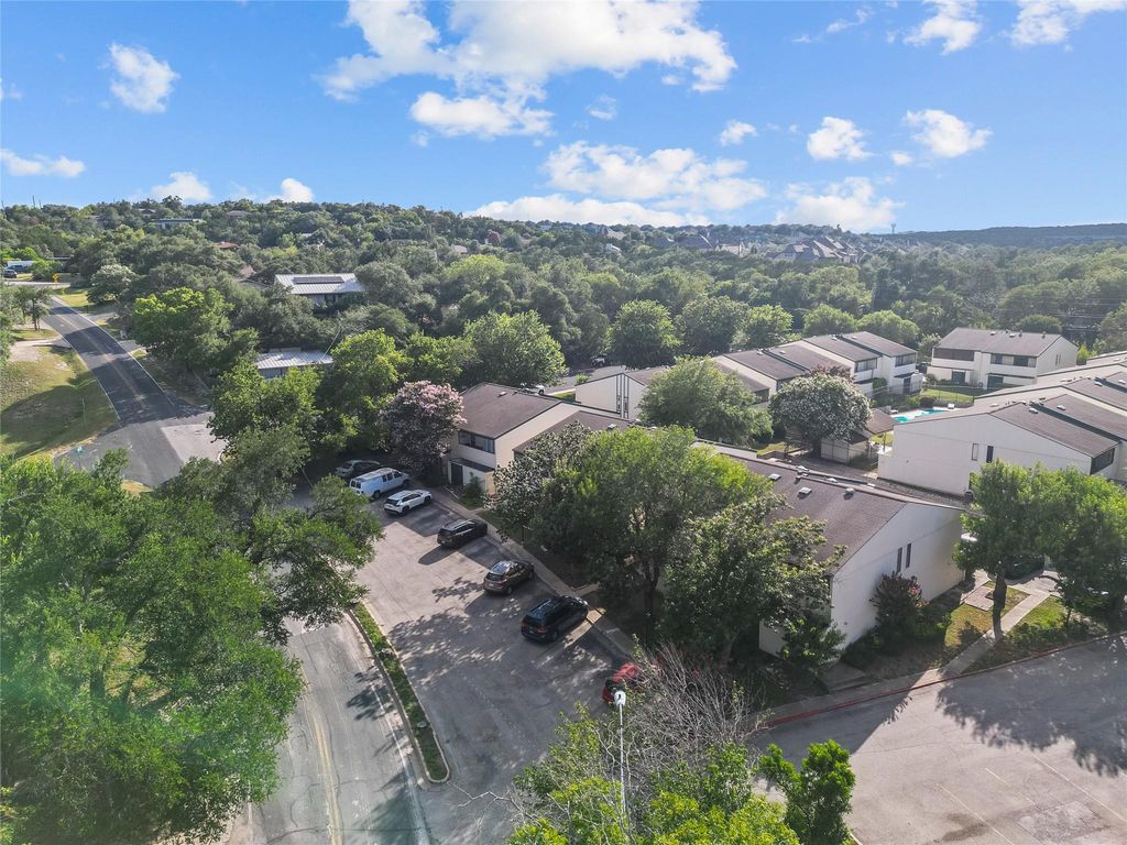6718 Silvermine DR 302, Austin, TX 78736