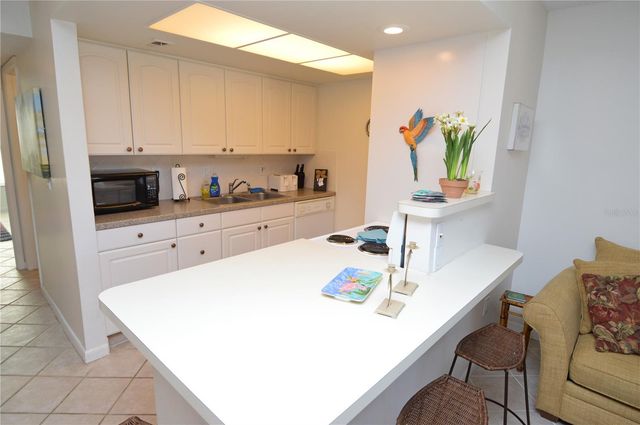 12760 INDIAN ROCKS ROAD 553, Largo, FL 33774