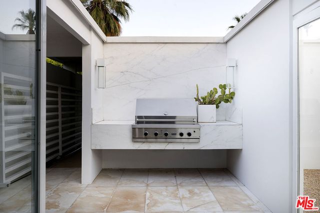 1323 S Driftwood Drive, Palm Springs, CA 92264