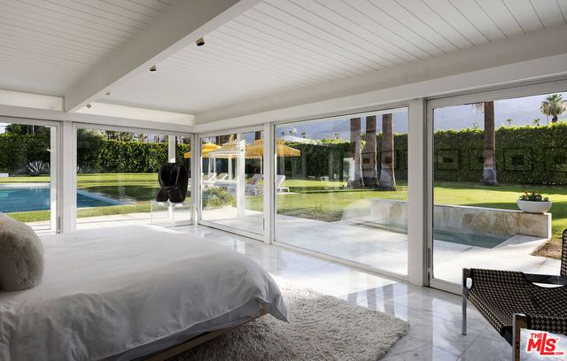 1323 S Driftwood Drive, Palm Springs, CA 92264