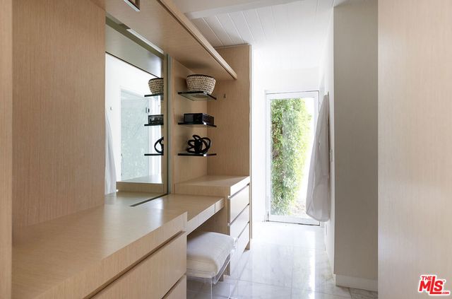 1323 S Driftwood Drive, Palm Springs, CA 92264