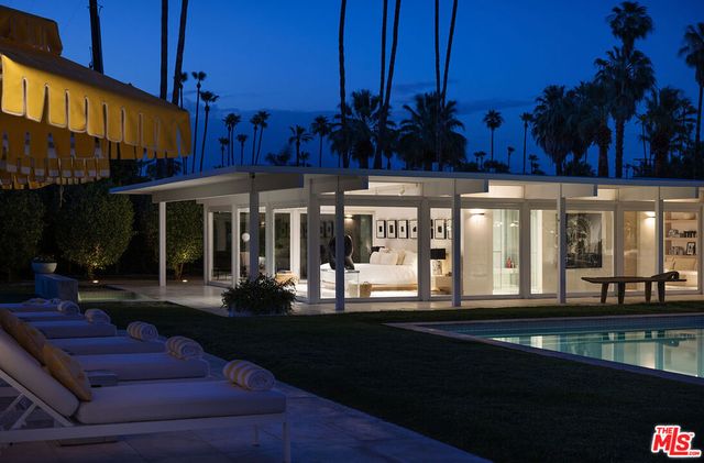 1323 S Driftwood Drive, Palm Springs, CA 92264