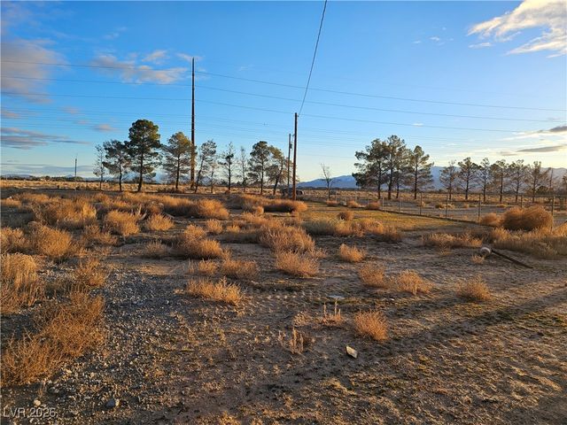 2710 Thousandaire Boulevard, Pahrump, NV 89048