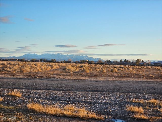 2710 Thousandaire Boulevard, Pahrump, NV 89048