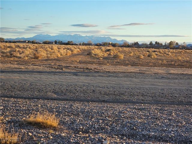 2710 Thousandaire Boulevard, Pahrump, NV 89048