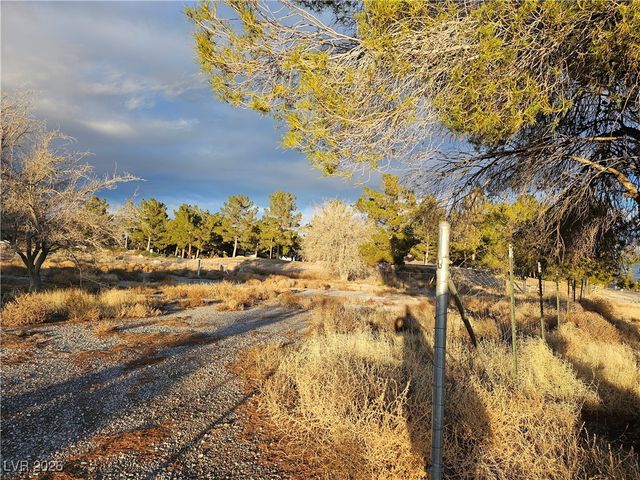 2710 Thousandaire Boulevard, Pahrump, NV 89048