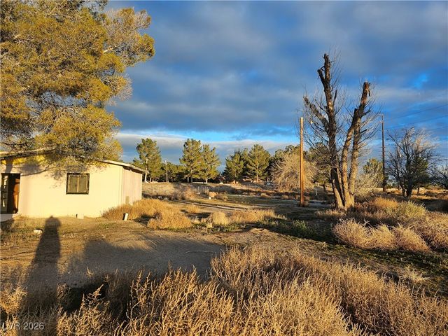 2710 Thousandaire Boulevard, Pahrump, NV 89048