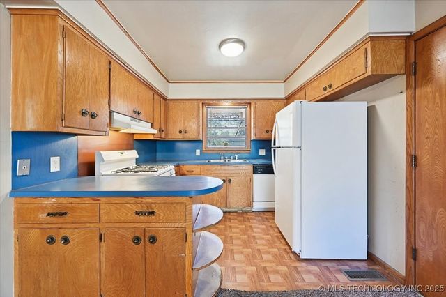 5151 S Madison Avenue, Tulsa, OK 74105