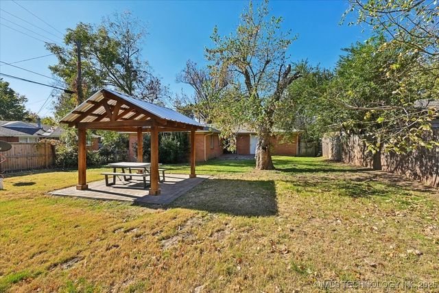 5151 S Madison Avenue, Tulsa, OK 74105