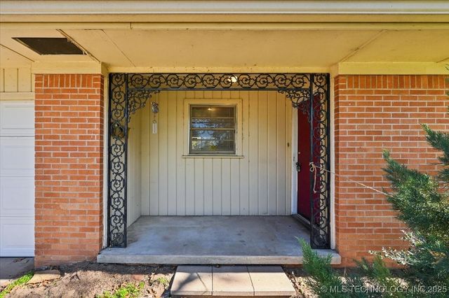 5151 S Madison Avenue, Tulsa, OK 74105