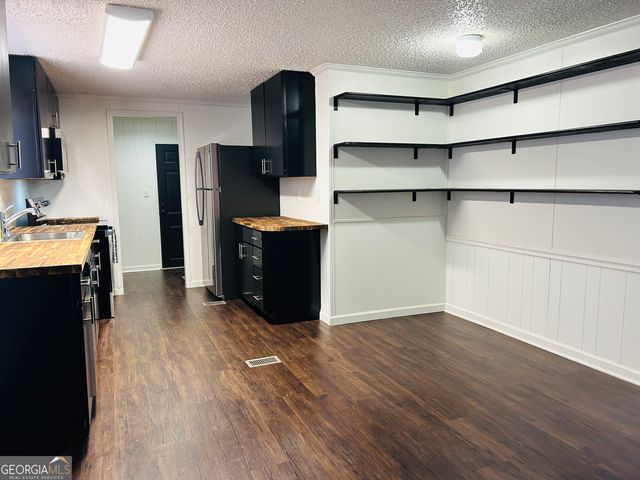 942 Paradise Valley, Cornelia, GA 30531