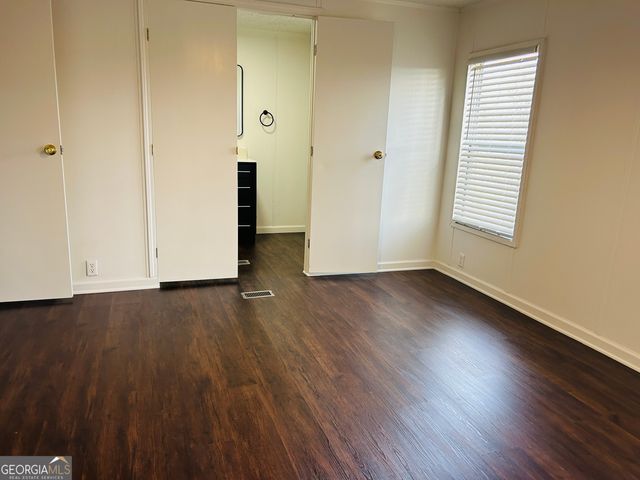 942 Paradise Valley, Cornelia, GA 30531