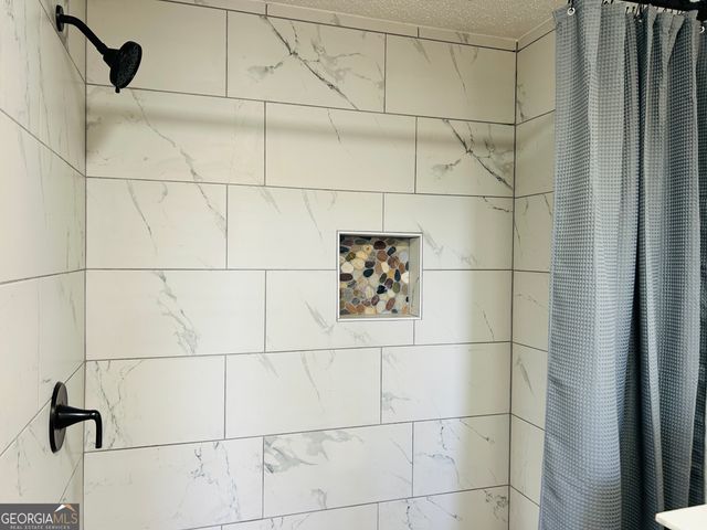 942 Paradise Valley, Cornelia, GA 30531