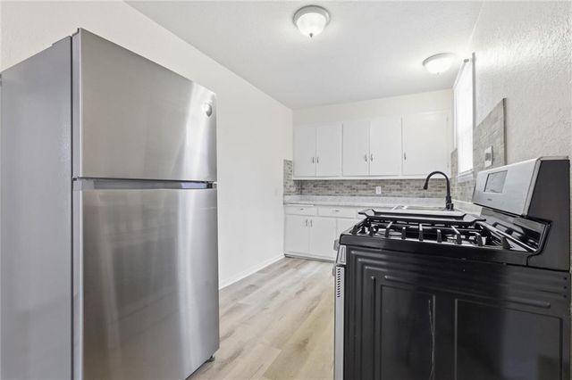 416 2nd Street, Belton, MO 64012