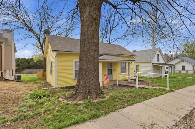 416 2nd Street, Belton, MO 64012