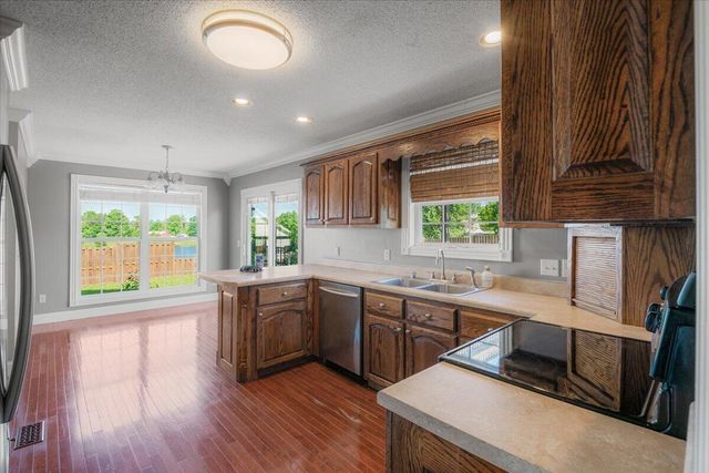 244 Cedar Point Drive, London, KY 40741