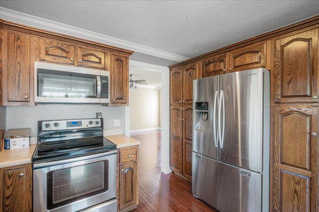 244 Cedar Point Drive, London, KY 40741