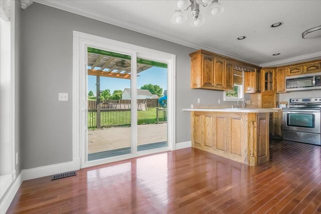 244 Cedar Point Drive, London, KY 40741