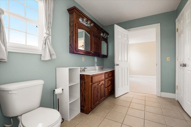 244 Cedar Point Drive, London, KY 40741
