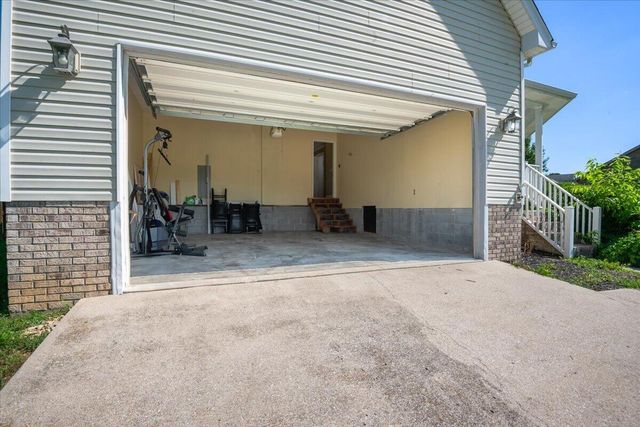 244 Cedar Point Drive, London, KY 40741
