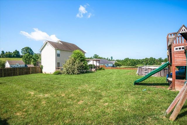 244 Cedar Point Drive, London, KY 40741