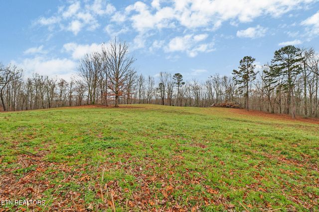 1903 Hanging Limb Hwy, Crawford, TN 38554