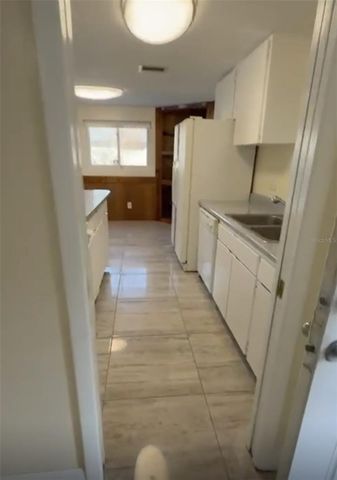 8711 SAGE COURT, Tampa, FL 33634