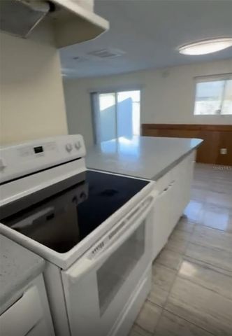 8711 SAGE COURT, Tampa, FL 33634