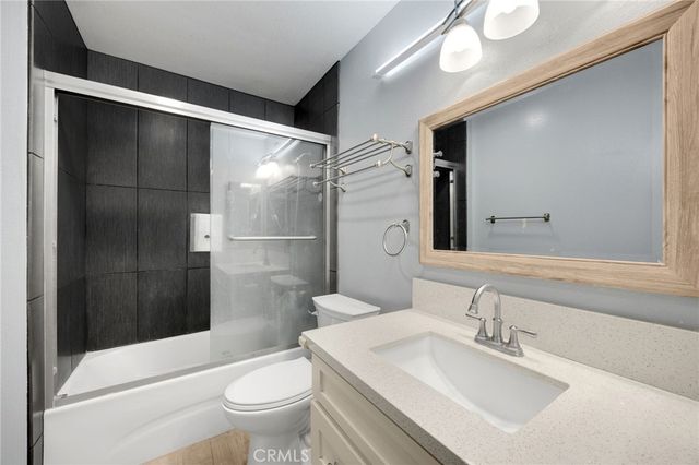 1018 E La Habra, La Habra, CA 90631