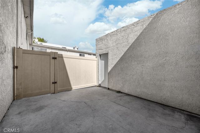 1018 E La Habra, La Habra, CA 90631