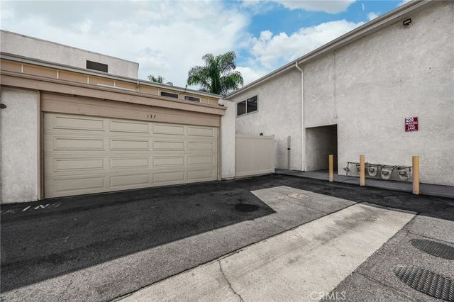 1018 E La Habra, La Habra, CA 90631