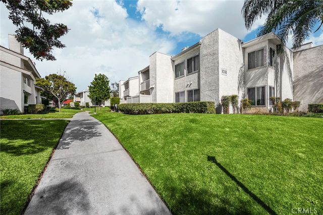 1018 E La Habra, La Habra, CA 90631