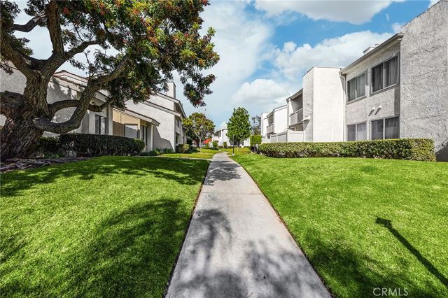 1018 E La Habra, La Habra, CA 90631