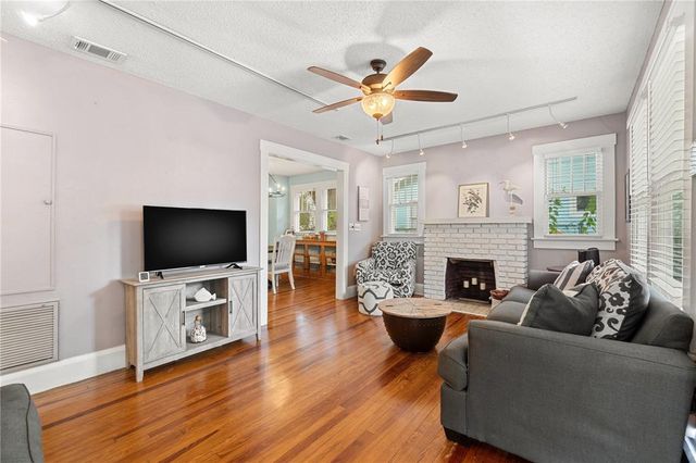 1006 11TH AVENUE W, Bradenton, FL 34205