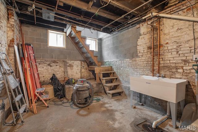 523 Hillsboro Avenue, Edwardsville, IL 62025