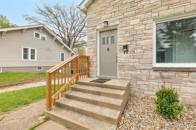 523 Hillsboro Avenue, Edwardsville, IL 62025