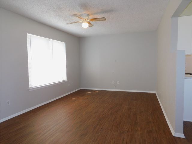 1705 White Oak Court, Denton, TX 76209