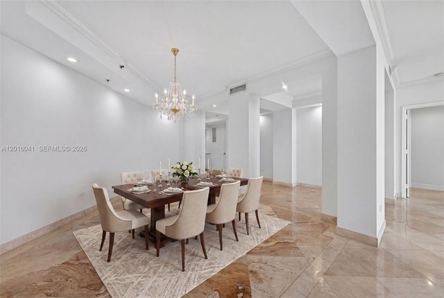 808 Brickell Key Dr 3304, Miami, FL 33131
