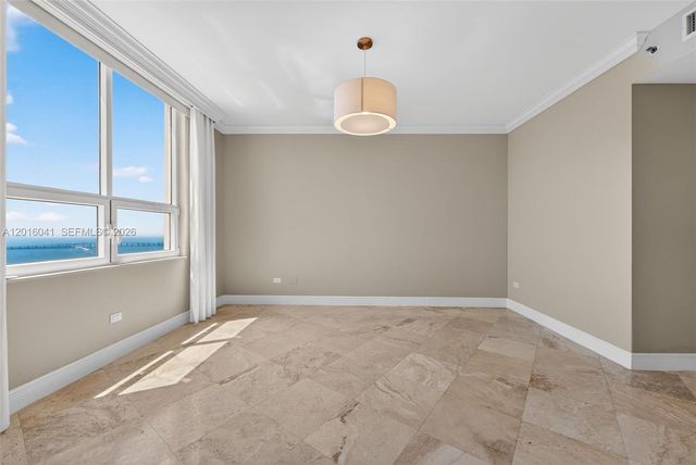 808 Brickell Key Dr 3304, Miami, FL 33131