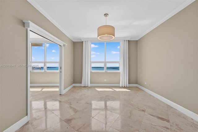 808 Brickell Key Dr 3304, Miami, FL 33131