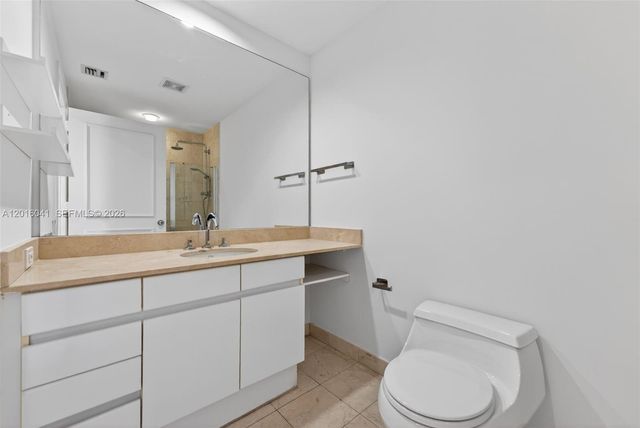 808 Brickell Key Dr 3304, Miami, FL 33131
