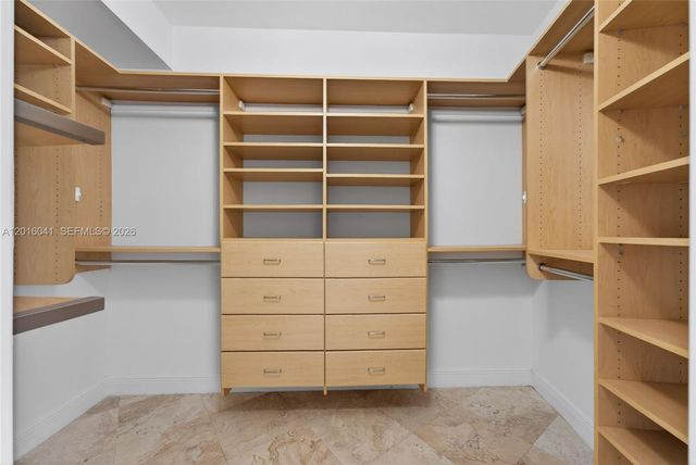 808 Brickell Key Dr 3304, Miami, FL 33131