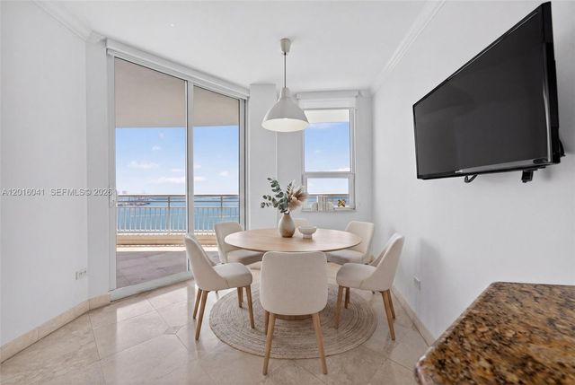 808 Brickell Key Dr 3304, Miami, FL 33131
