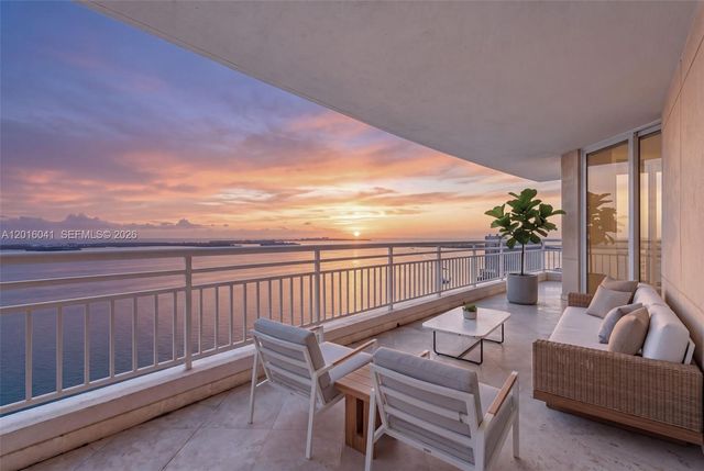 808 Brickell Key Dr 3304, Miami, FL 33131